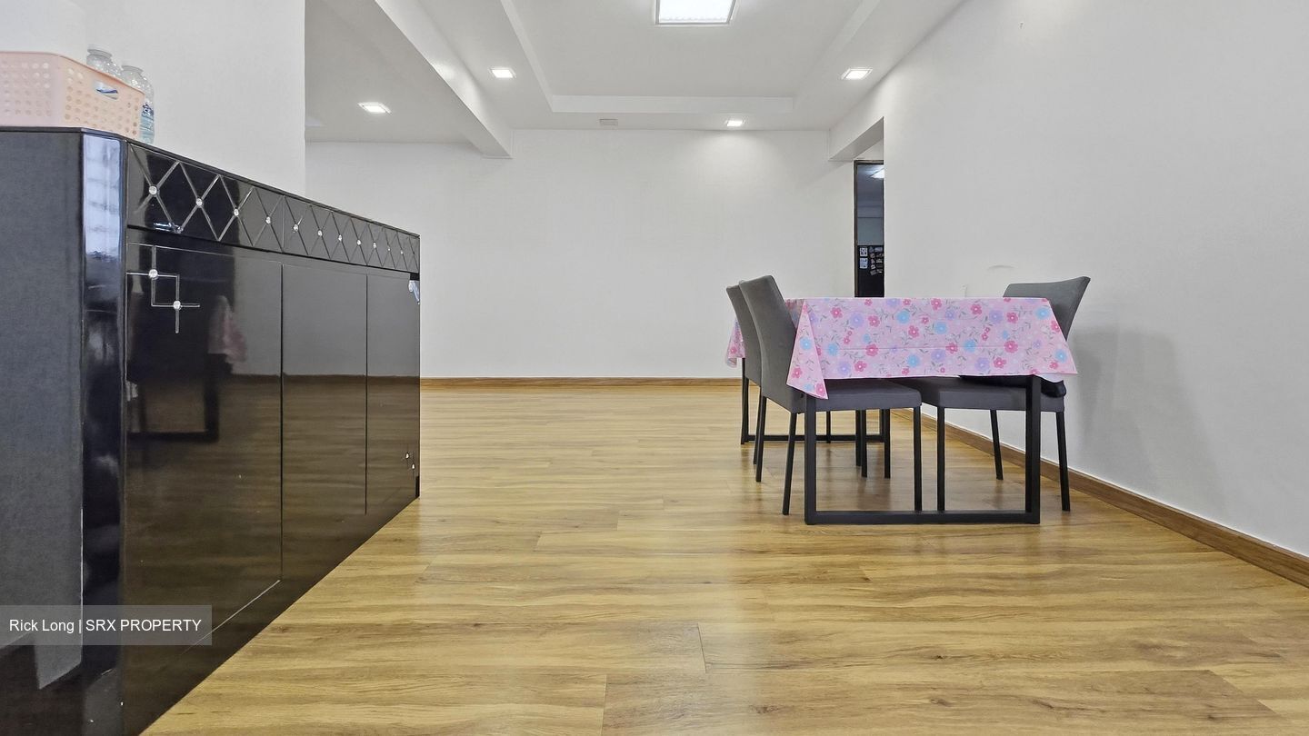 Blk 325 Woodlands Street 32 (Woodlands), HDB Executive #546156711
